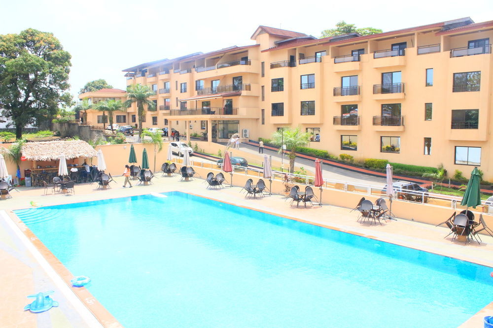Palm Spring Resort Monrovia Buitenkant foto