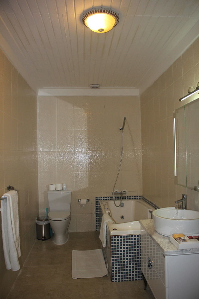 Palm Spring Resort Monrovia Buitenkant foto
