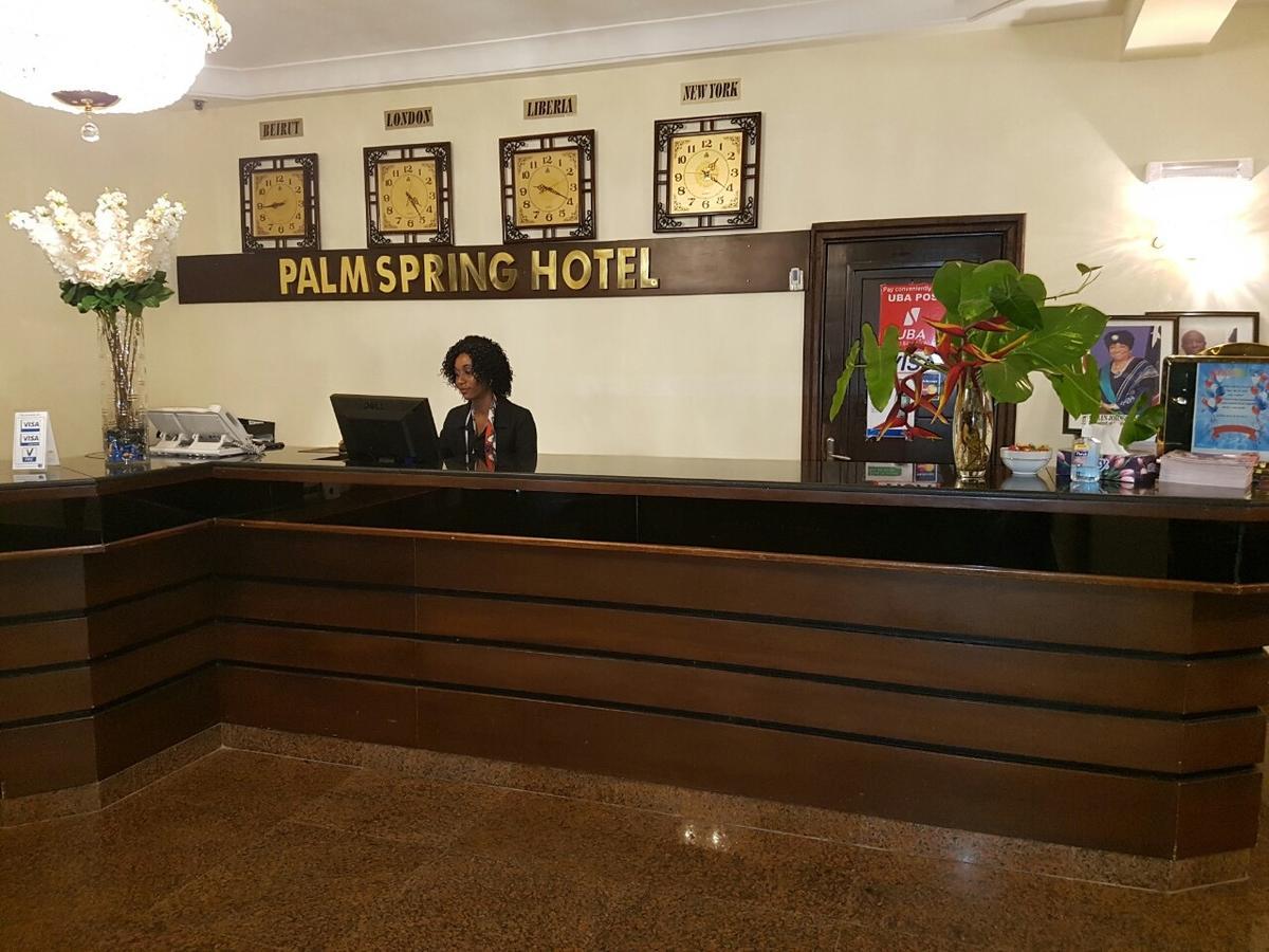 Palm Spring Resort Monrovia Buitenkant foto